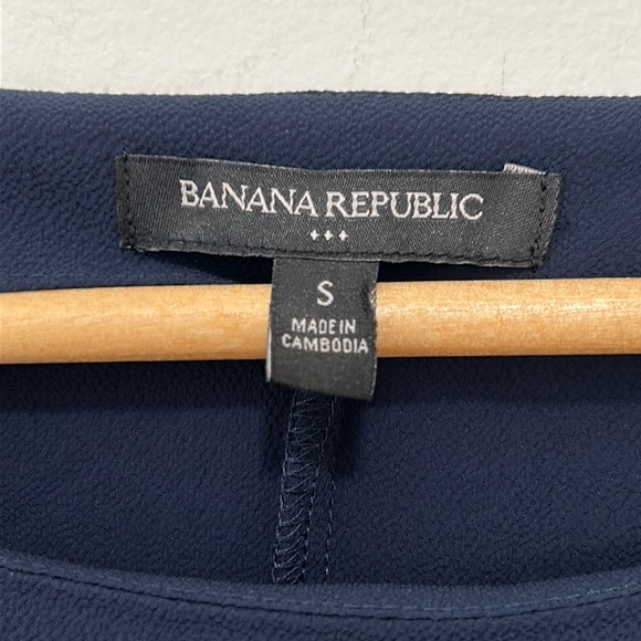 Banana Republic Women’s blouse long sleeves Tops navy blue size small - Picture 2 of 7